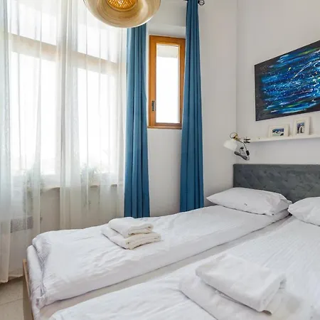 Traugutta Plaza, Sun & Snow Appartement *