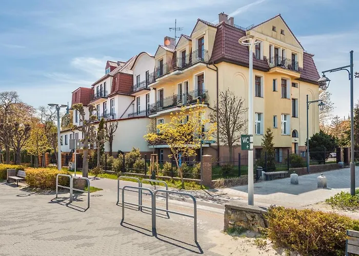 Traugutta Plaza, Sun & Snow * 索波特